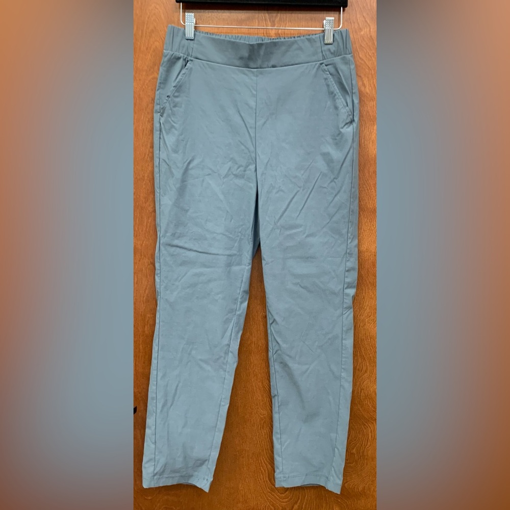 Ladies Modern Ambition, gray, trouser style, athleisure pants, size medium